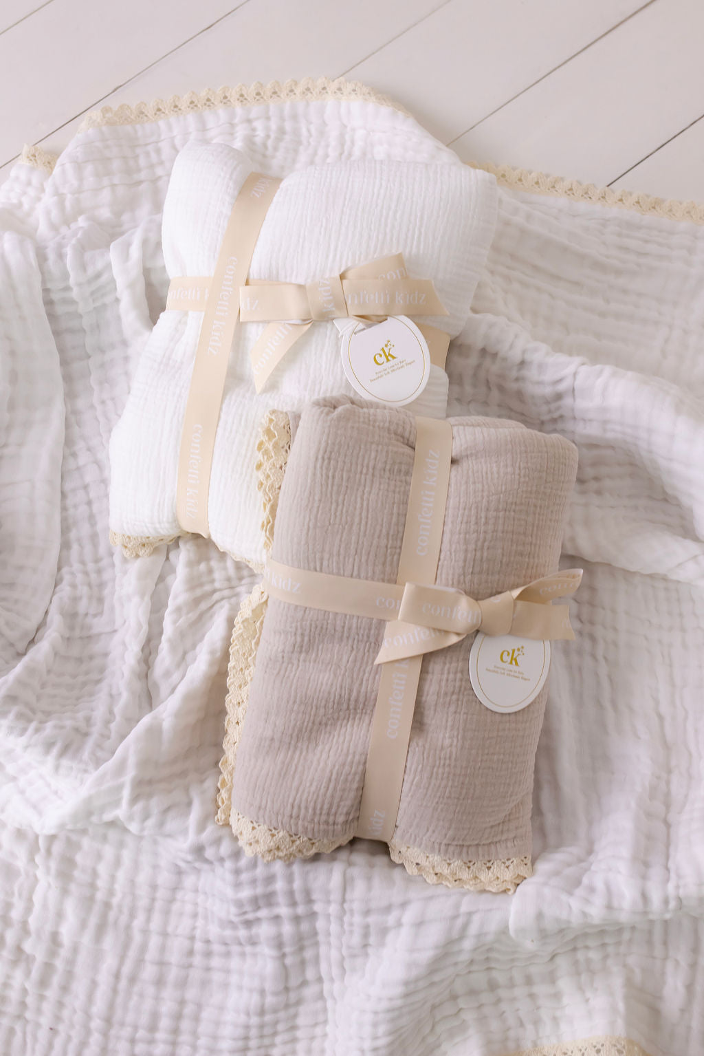 Classic Muslin Blanket - Oatmeal
