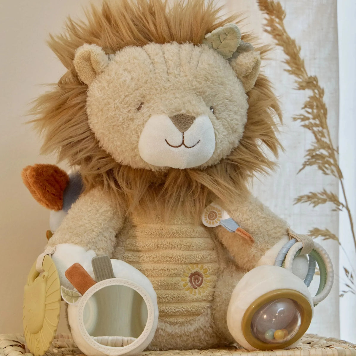 Activity Cuddle Lion